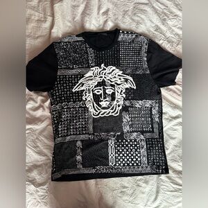Authentic Versace Medusa Baroque Patchwork Graphic Men’s T-Shirt Black White 4XL